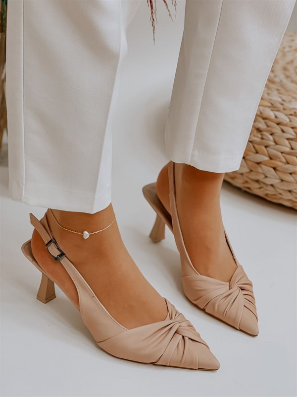 Escarpin en Satin Ouvert Beige