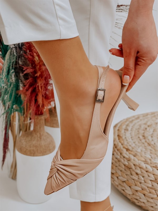 Escarpin en Satin Ouvert Beige