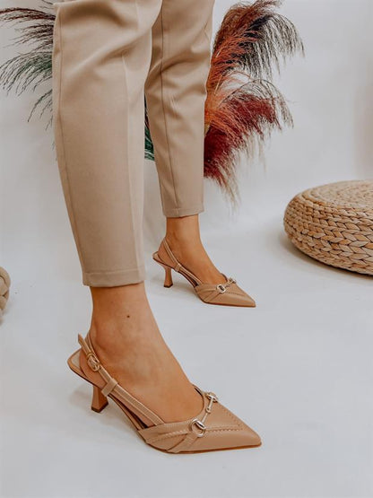 Escarpin Nude avec boucle